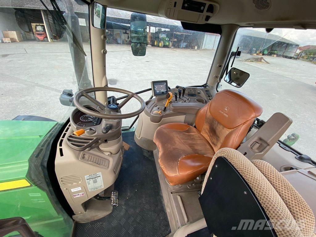 John Deere 6120R Tractoren