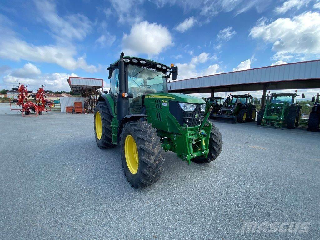 John Deere 6120R Tractoren