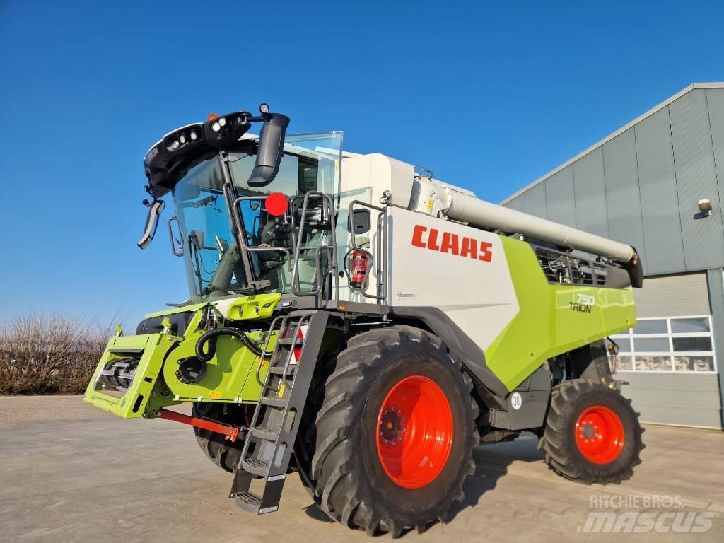 CLAAS Trion 750 Maaidorsmachines