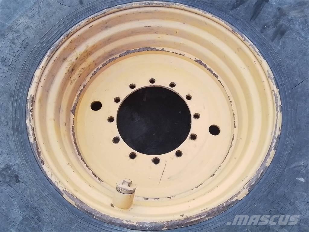 Rottne H20 20x34 Banden, wielen en velgen