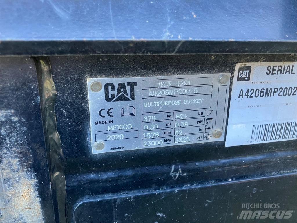 CAT 262 D Schrankladers
