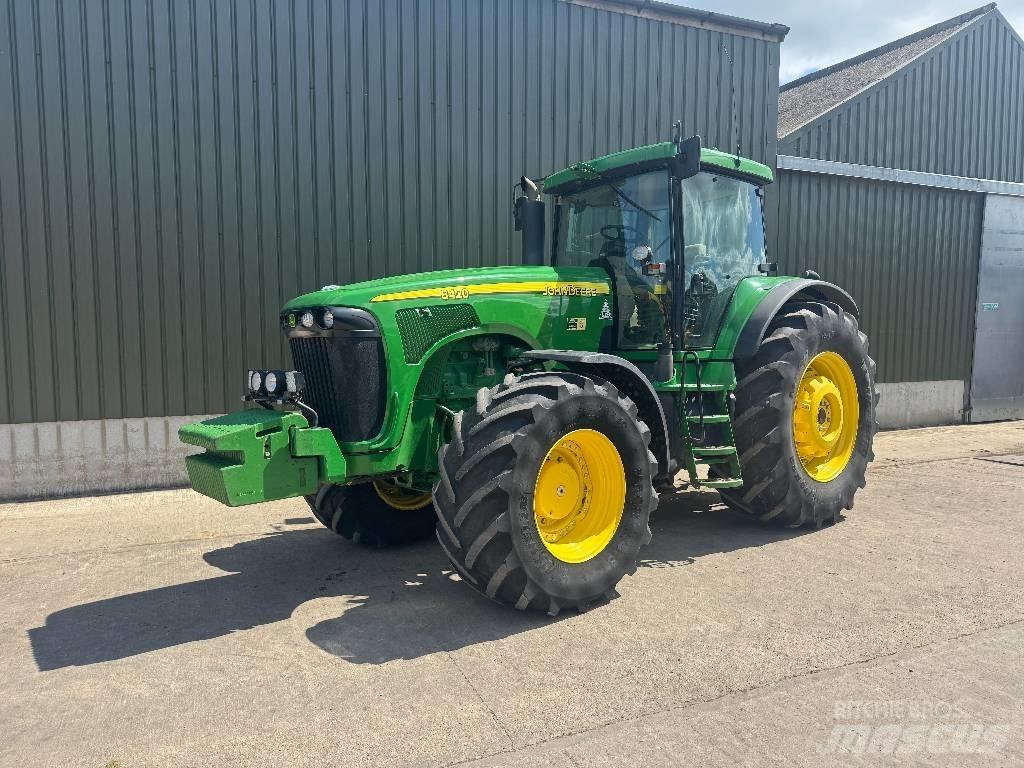 John Deere 8420 Tractoren