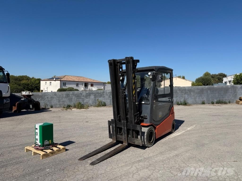 Toyota 8 FBMT 35 Elektrische heftrucks