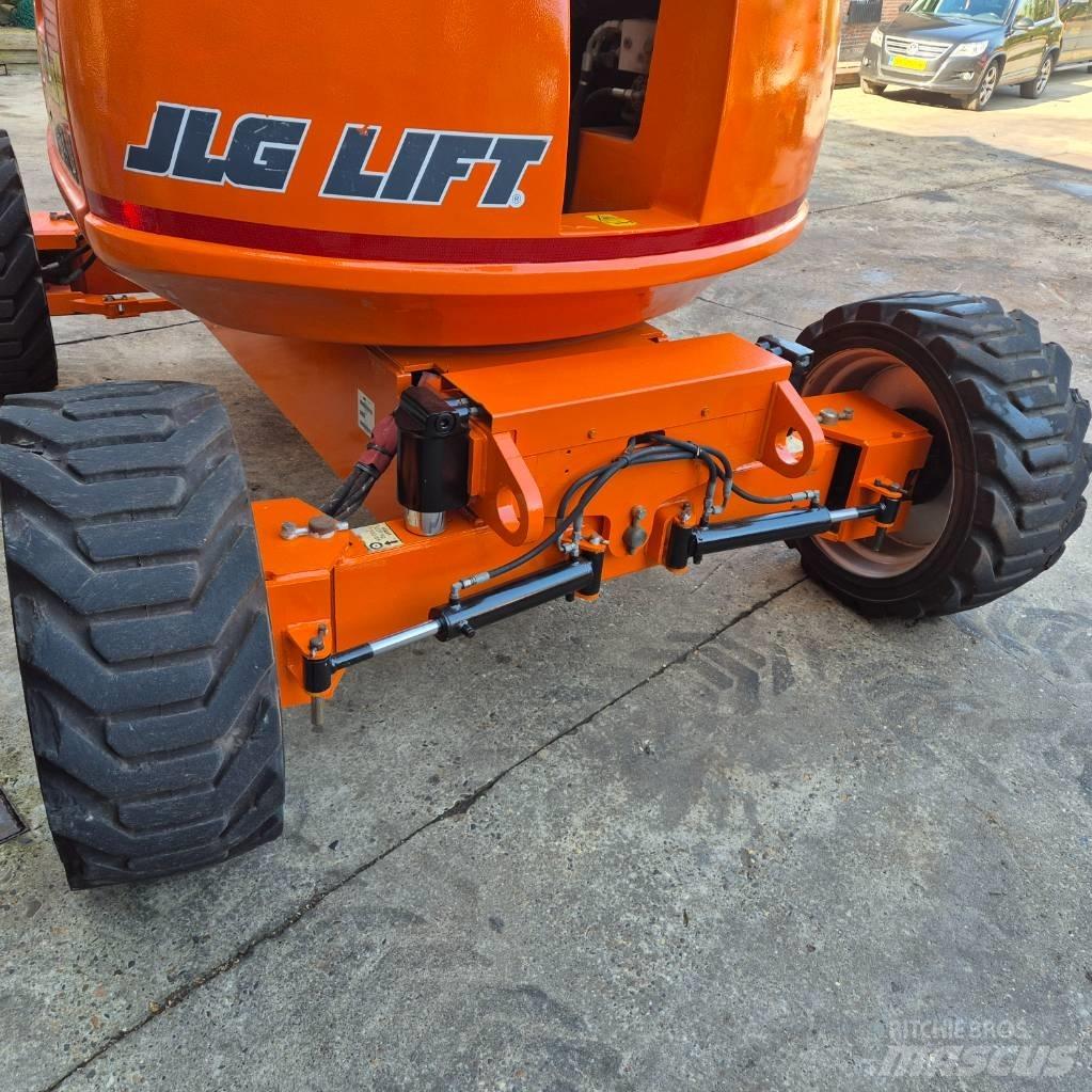 JLG 600 AJ Knikarmhoogwerkers