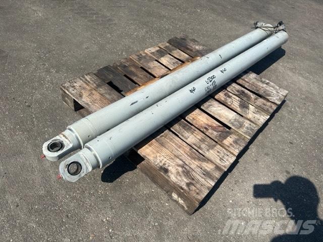 SkyJack SJ 8831 Schaarhoogwerkers