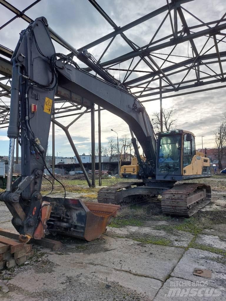 Volvo EC 250 D L Rupsgraafmachines