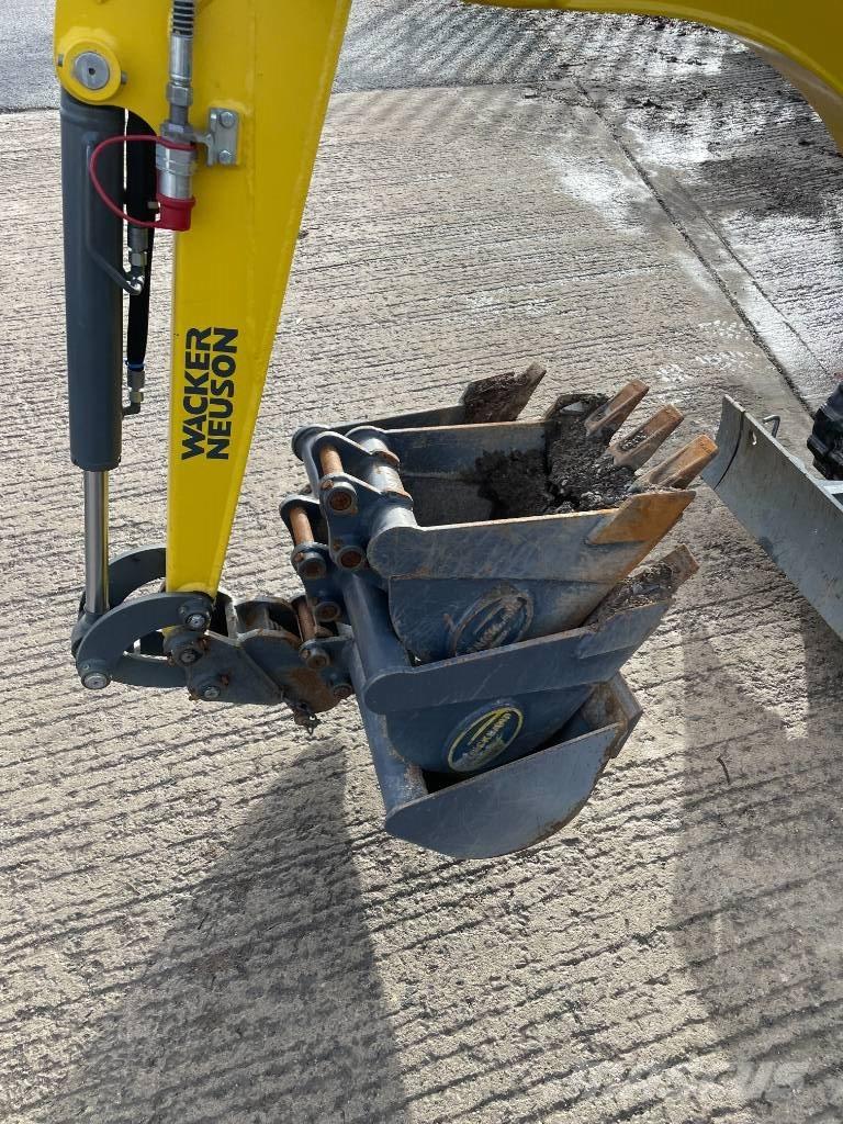 Wacker Neuson 803 Minigraafmachines < 7t
