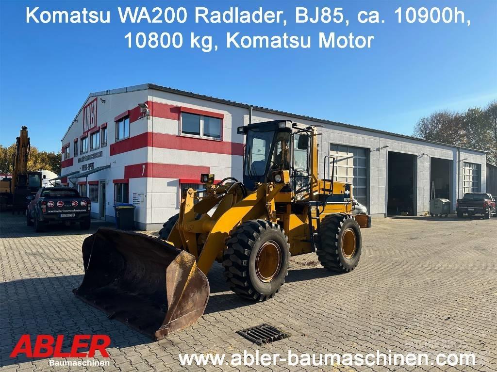 Komatsu WA200 Wielladers