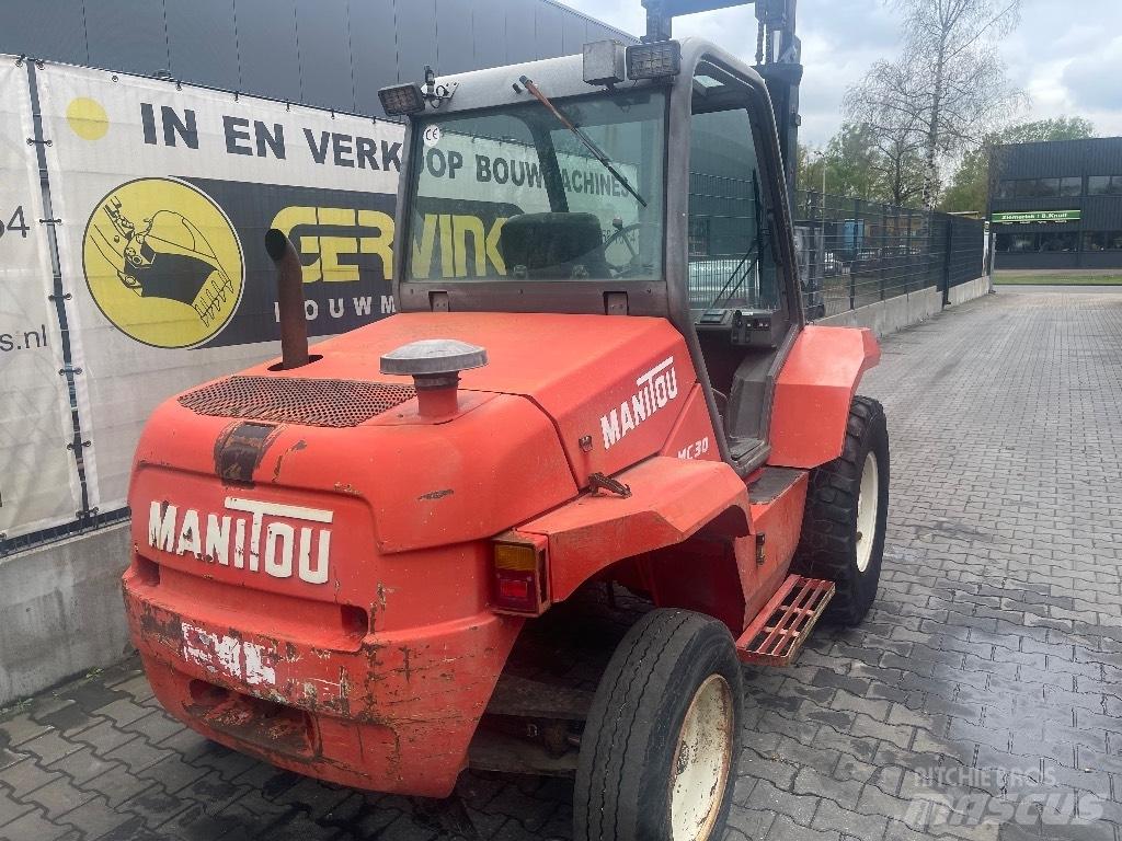 Manitou MC 30 Vorkheftruck voor zwaar terrein