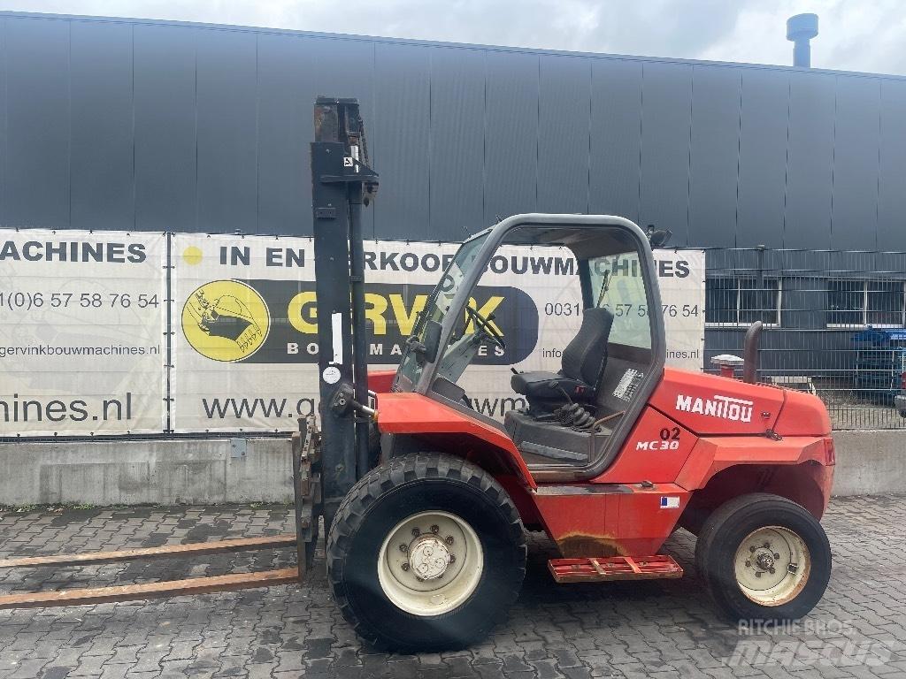 Manitou MC 30 Vorkheftruck voor zwaar terrein