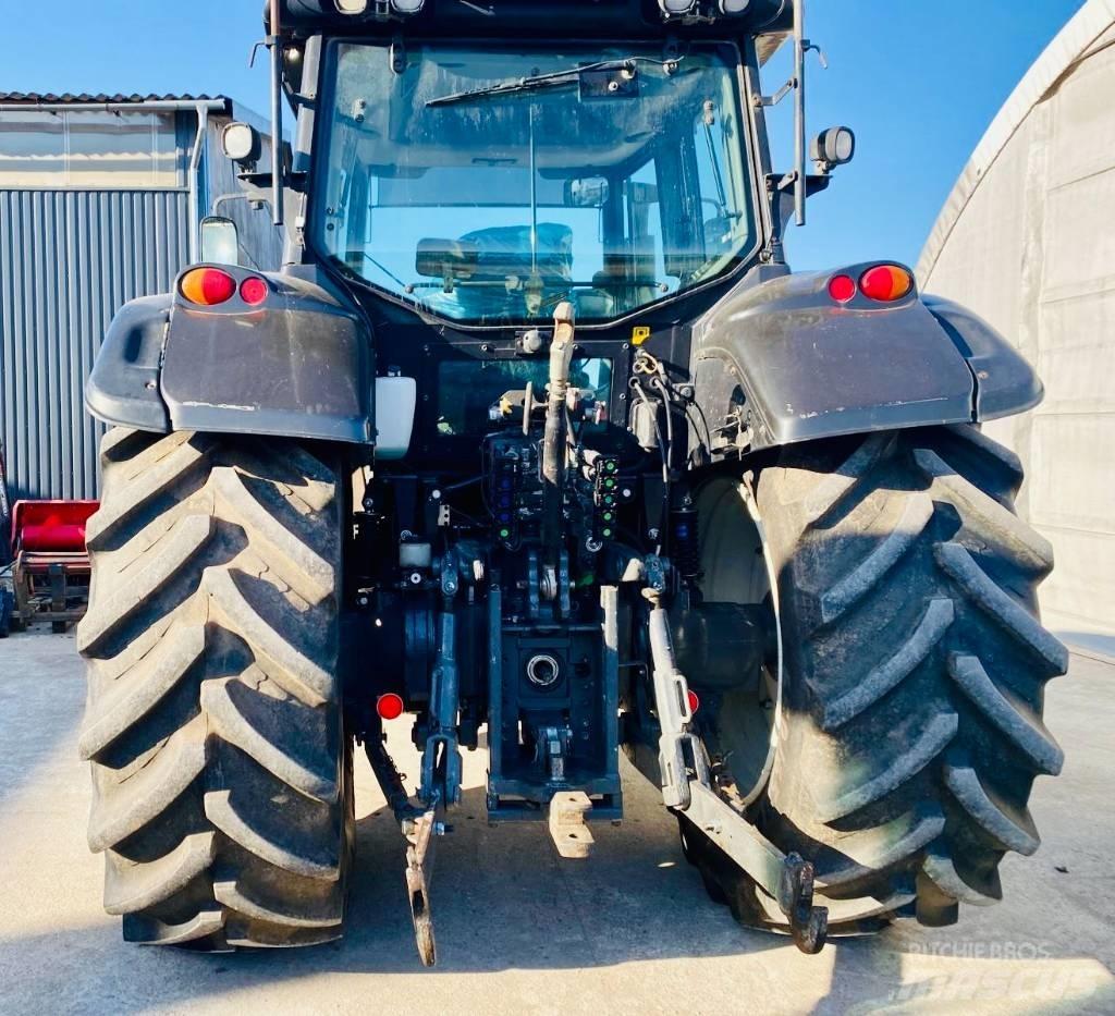 Valtra T 203 Tractoren