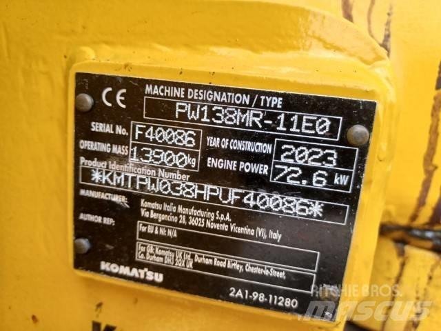 Komatsu PW138MR-11E0 Wielgraafmachines