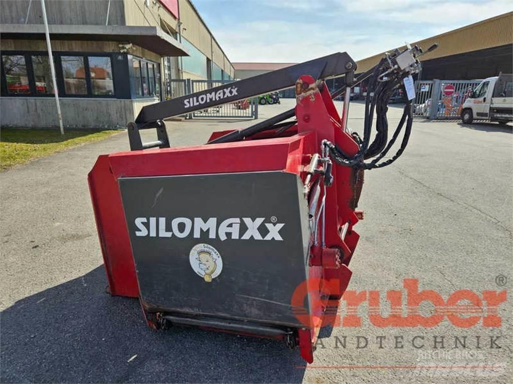 Gruber D 2400 W Uitkuilmachines