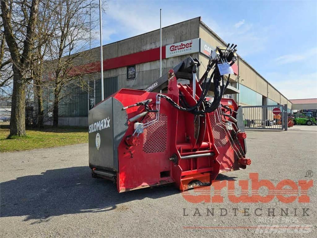 Gruber D 2400 W Uitkuilmachines
