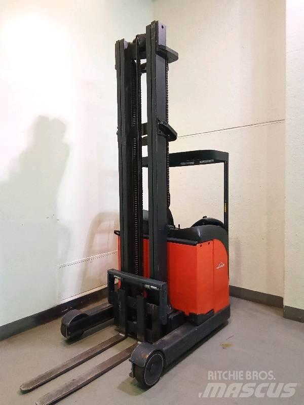 Linde R 16 Reachtruck voor hoog niveau
