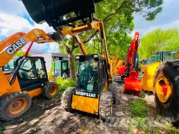 CAT 246B Miniladers
