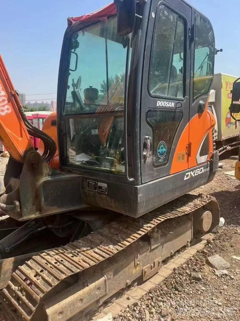 Doosan DX 60 Minigraafmachines < 7t