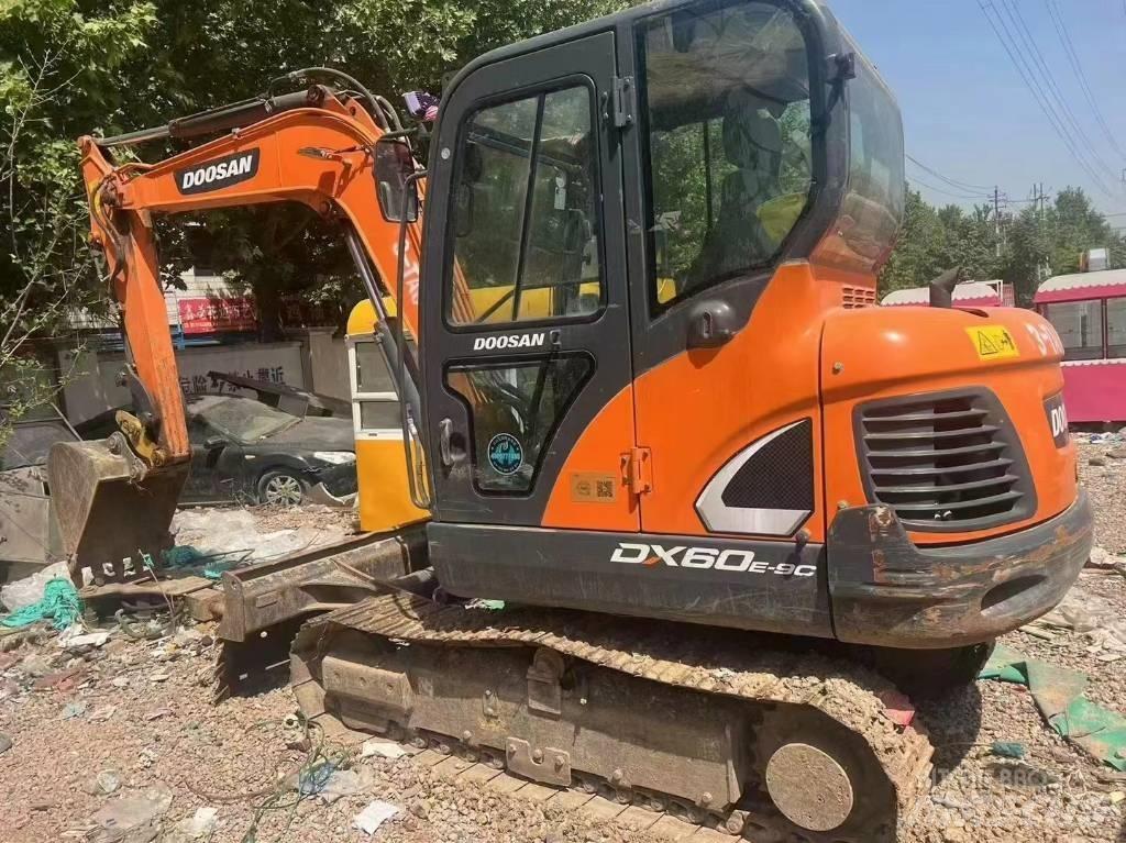 Doosan DX 60 Minigraafmachines < 7t
