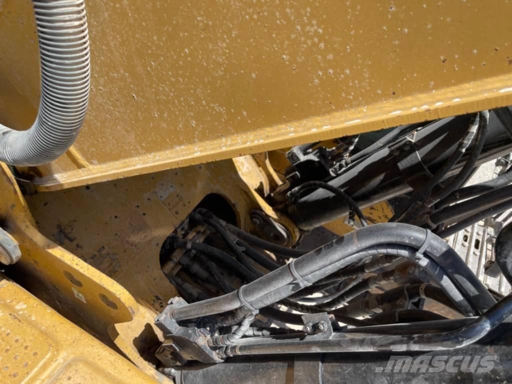 CAT 330 D LN Rupsgraafmachines