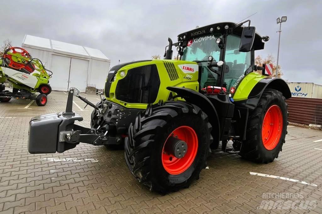 CLAAS Axion 850 Tractoren