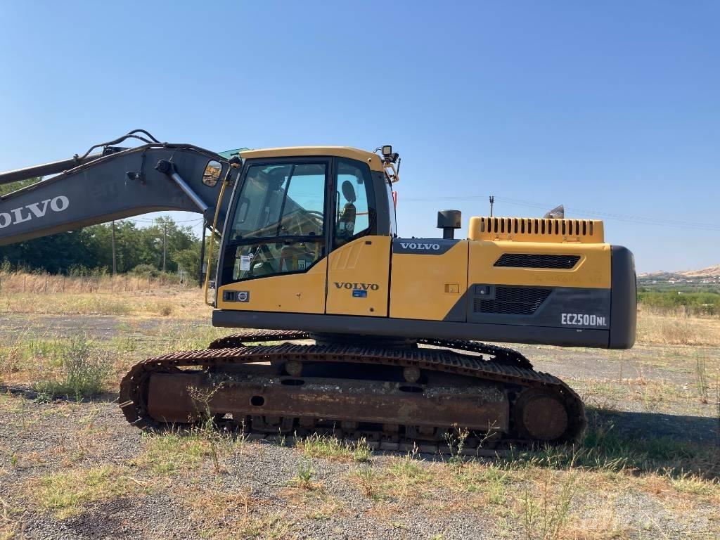 Volvo EC 250 D N L Rupsgraafmachines