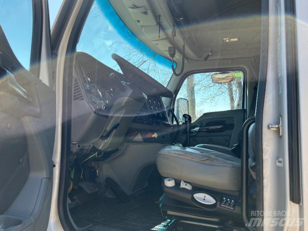 Kenworth T680 Trekkers