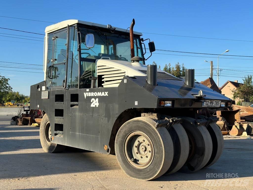 Vibromax W2400 Bandenwalsen