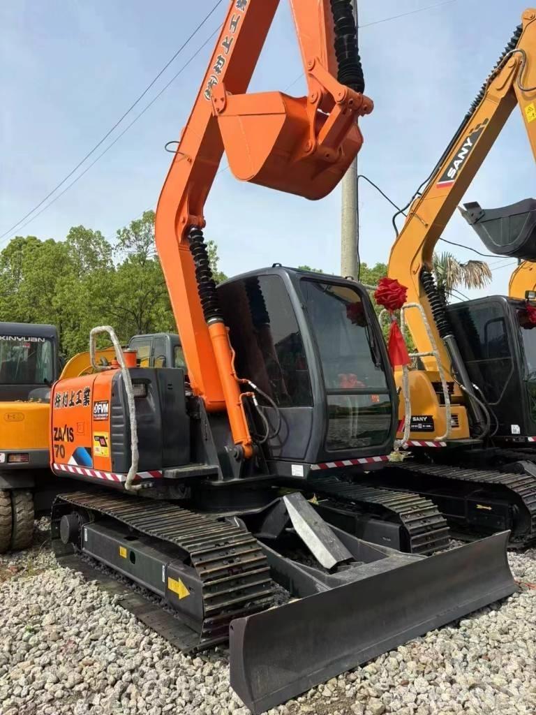 Hitachi ZX 70 Rupsgraafmachines