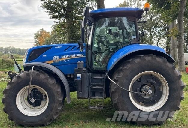 New Holland T7.270 Tractoren