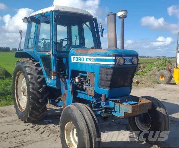 Ford 6700 . Tractoren