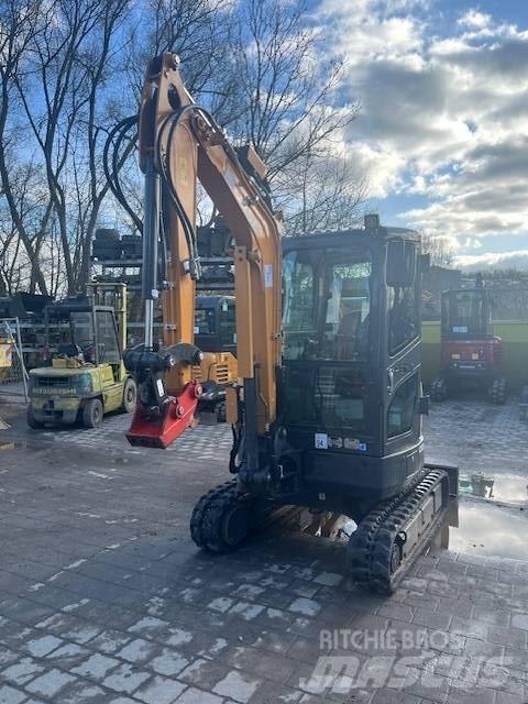 CASE CX 26 C Minigraafmachines < 7t