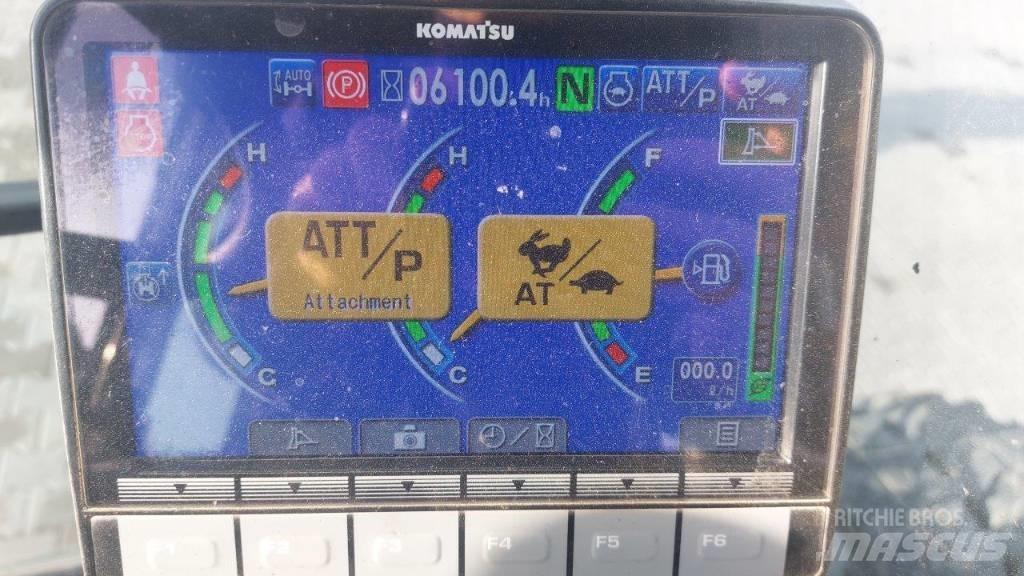 Komatsu PW 148-10 Wielgraafmachines