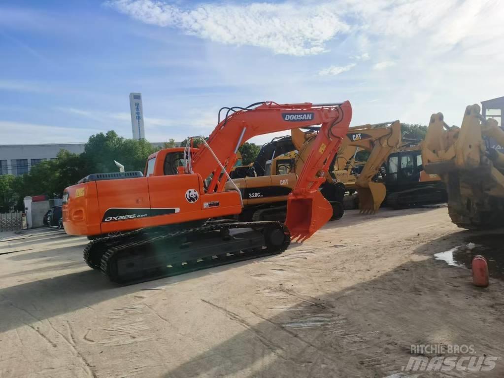 Doosan DX 225 Rupsgraafmachines