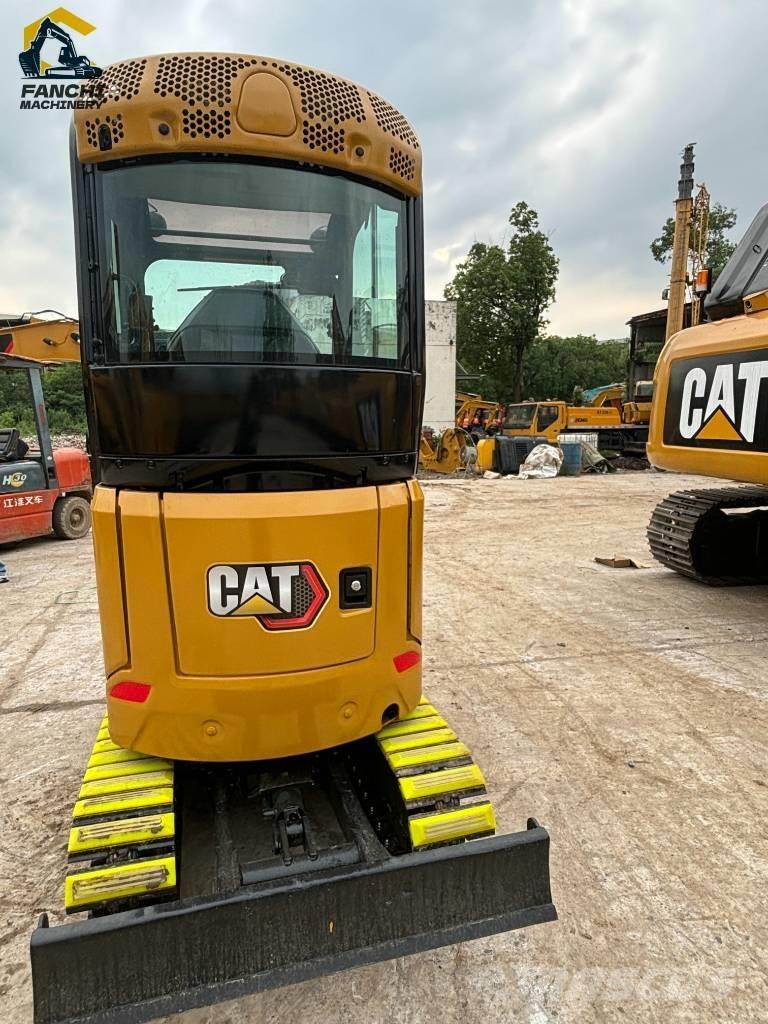 CAT 302 Minigraafmachines < 7t