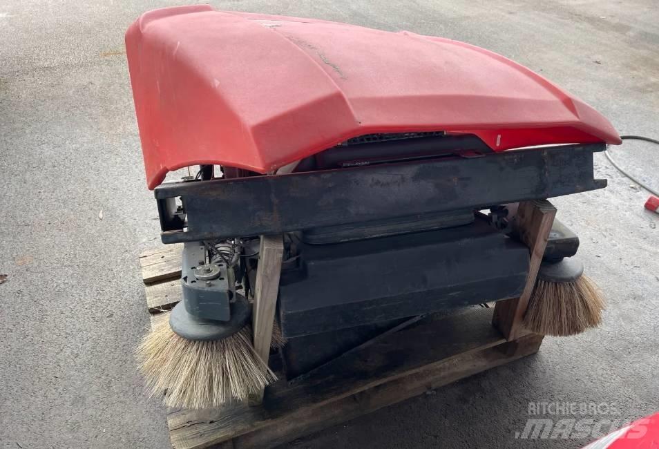 Hako Hakomatic 1100 Veegmachines