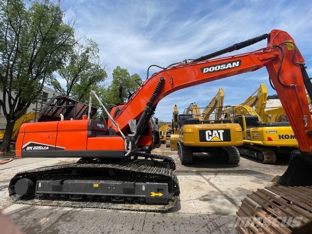 Doosan DX 225 Midigraafmachines 7t - 12t