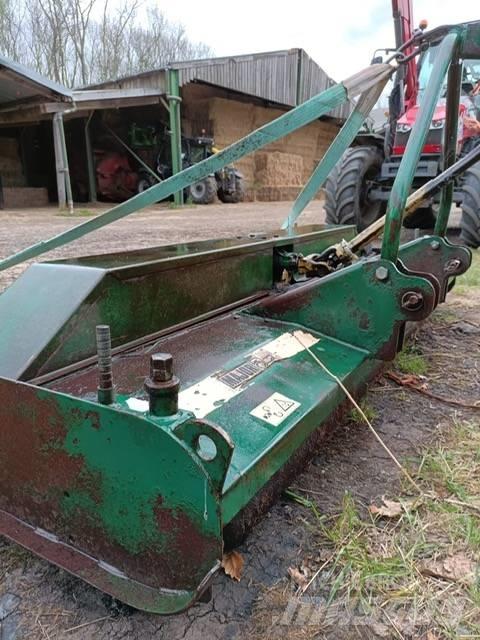 Major 8400 TOPPER Klepelmaaiers