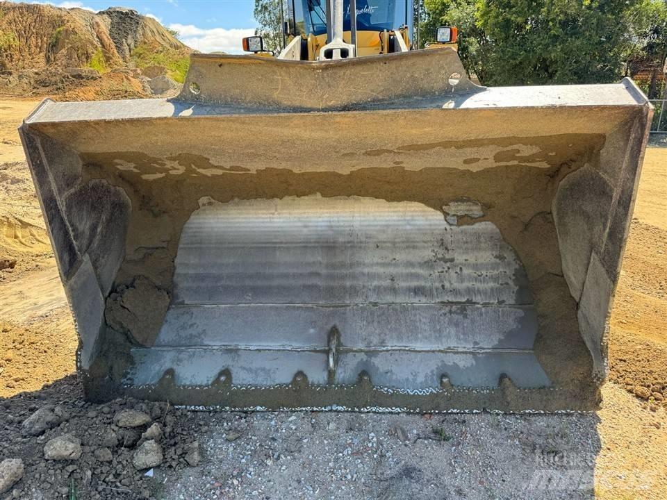 Volvo L 90 F Wielladers