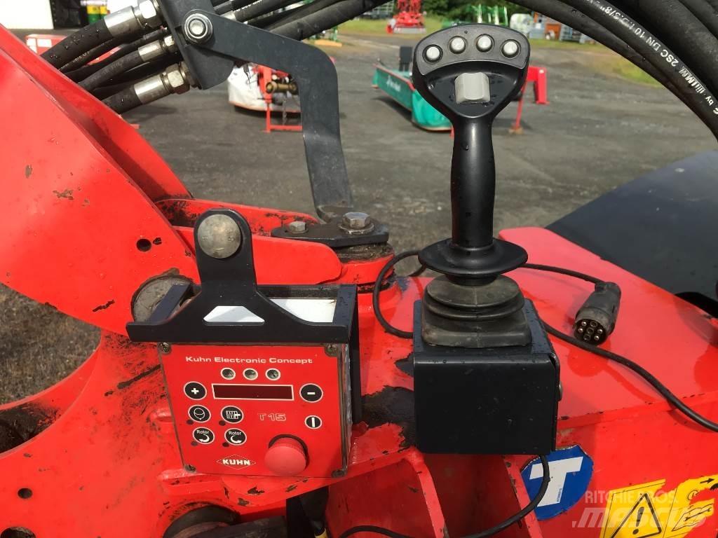 Kuhn EP 5050 SP Gemonteerde en gesleepte maaiers