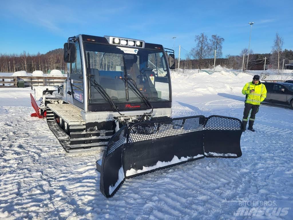 Prinoth Husky Sneeuwruimers en -schuivers