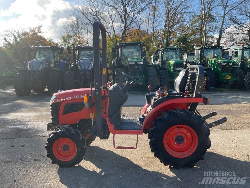 Kubota B 1241 Tractoren