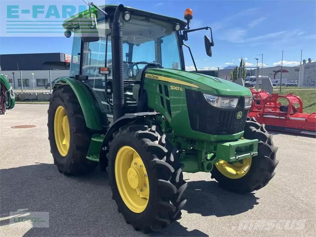 John Deere 5067e Tractoren