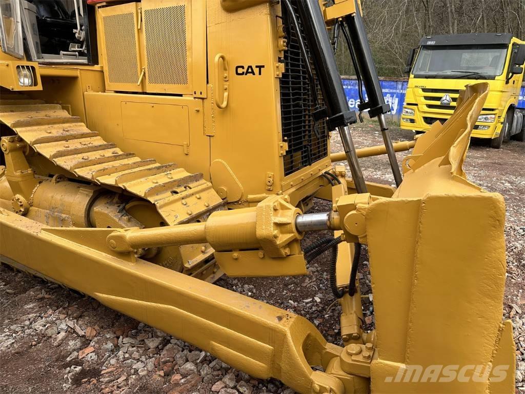 CAT D7H Rupsdozers