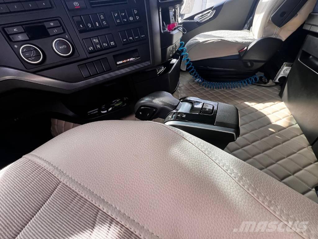 Volvo FH 500 Chassis met cabine