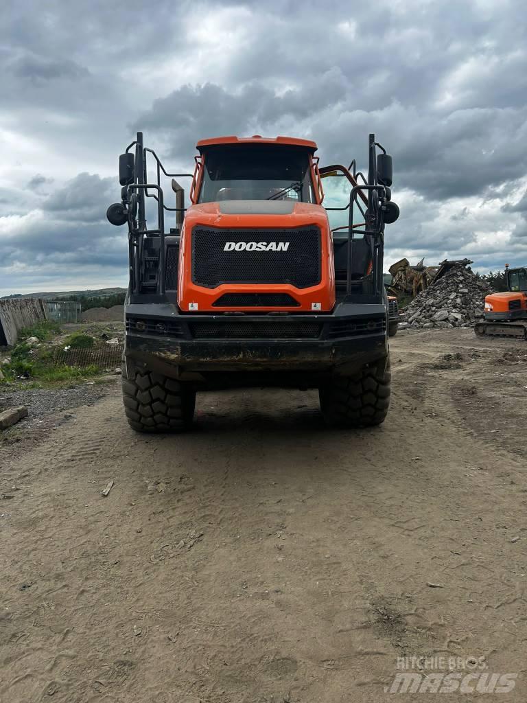 Doosan DA 30 - 7 Knik dumptrucks