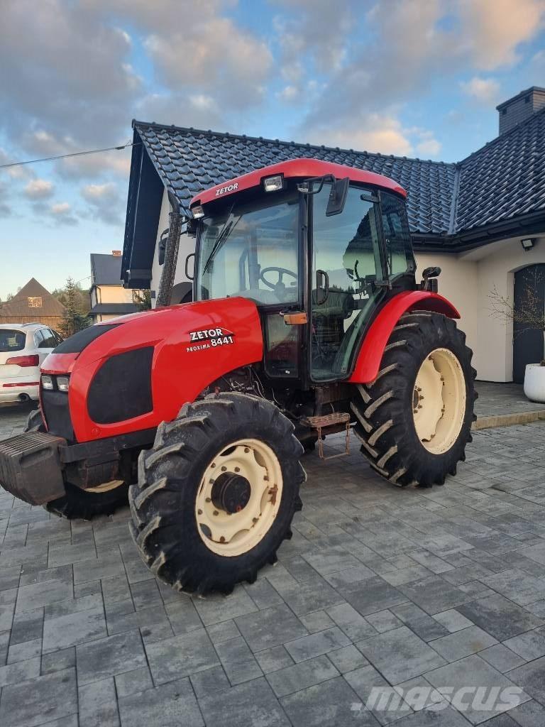 Zetor 8441 Tractoren