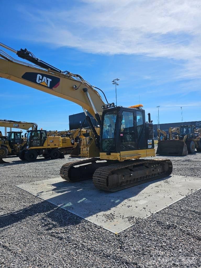 CAT 325 F Rupsgraafmachines