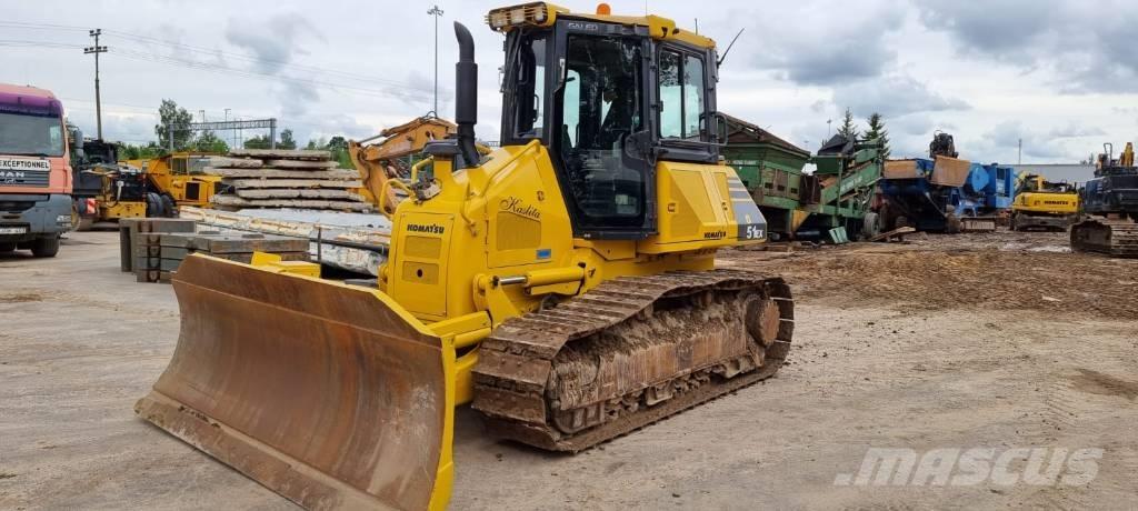 Komatsu D 51 EX-22 Rupsdozers