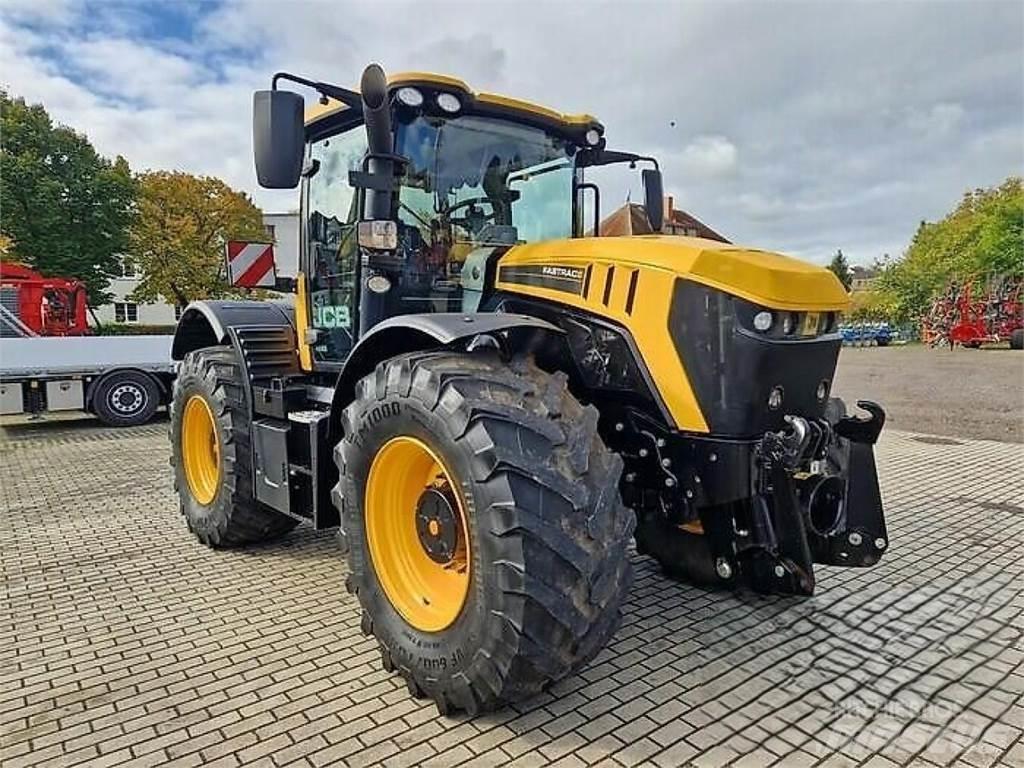 JCB 4220 Fastrac Tractoren