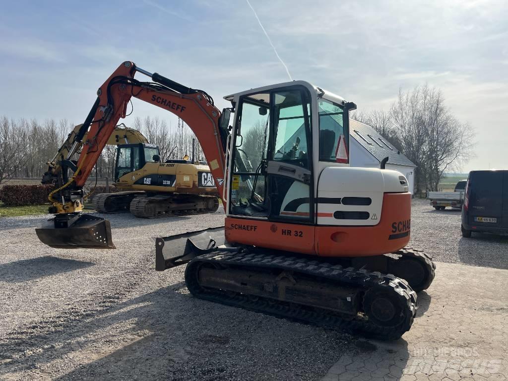 Schaeff HR 32 Midigraafmachines 7t - 12t